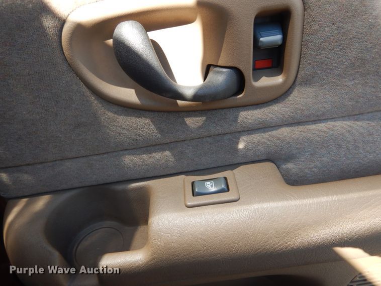 image for item DH5222 2002 Chevrolet Blazer  SUV