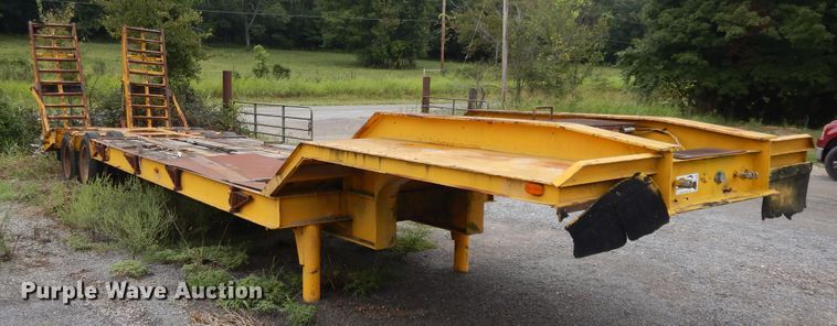 image for item DI7738 Equipment trailer