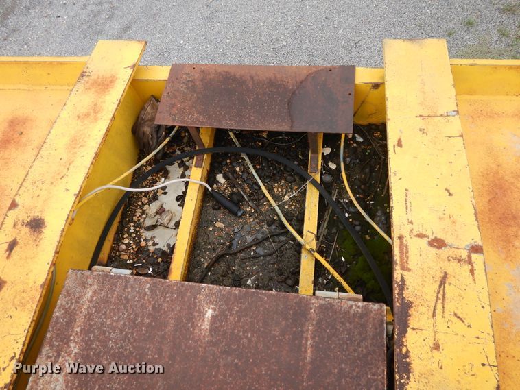 image for item DI7738 Equipment trailer