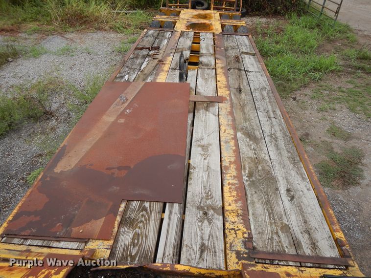 image for item DI7738 Equipment trailer