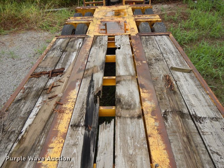 image for item DI7738 Equipment trailer