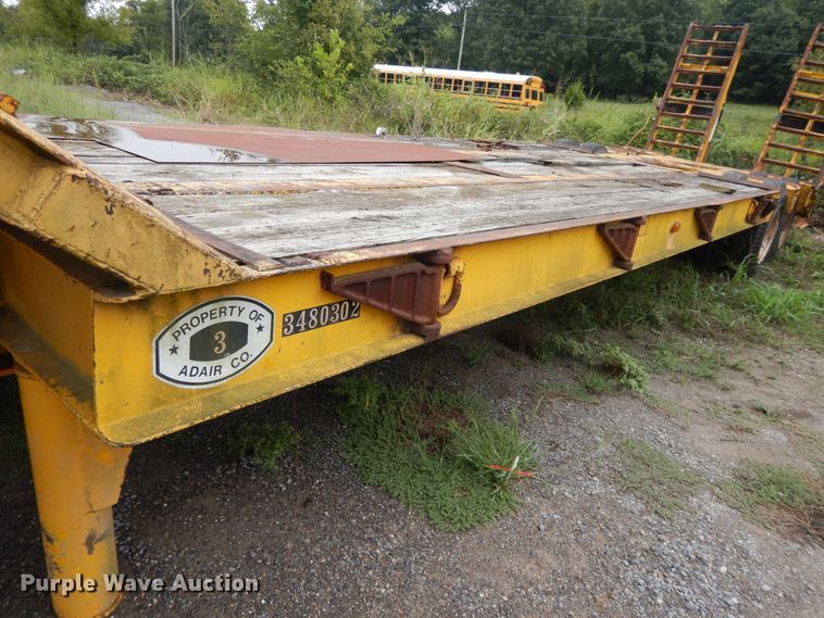 image for item DI7738 Equipment trailer