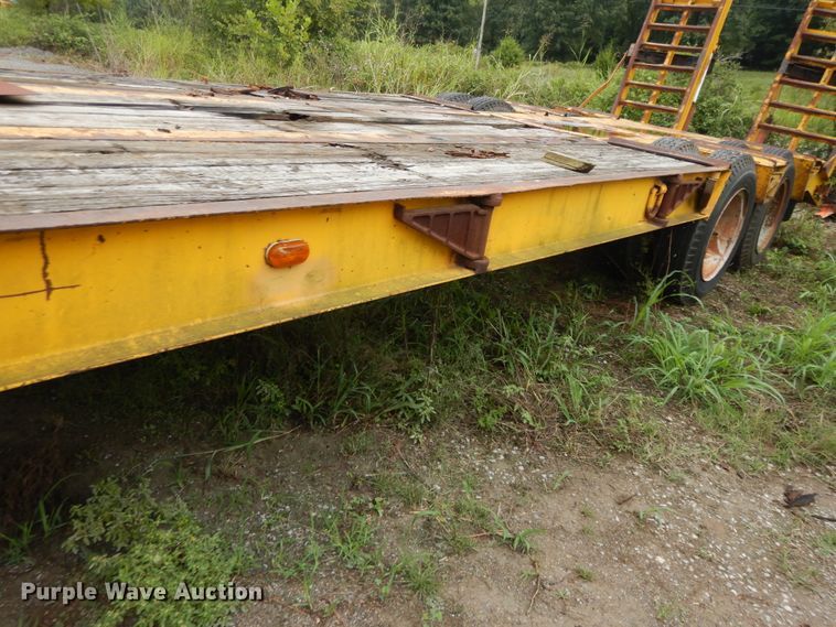 image for item DI7738 Equipment trailer