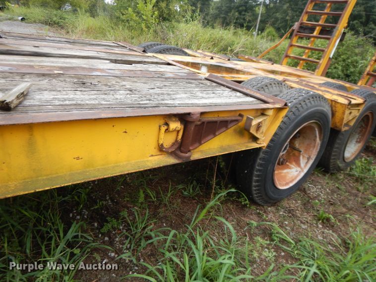 image for item DI7738 Equipment trailer
