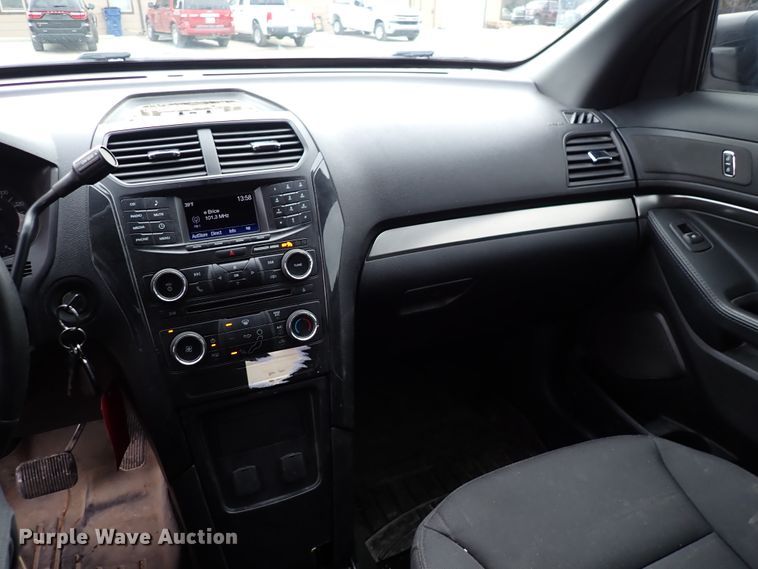 image for item DJ0083 2017 Ford Explorer Police  SUV