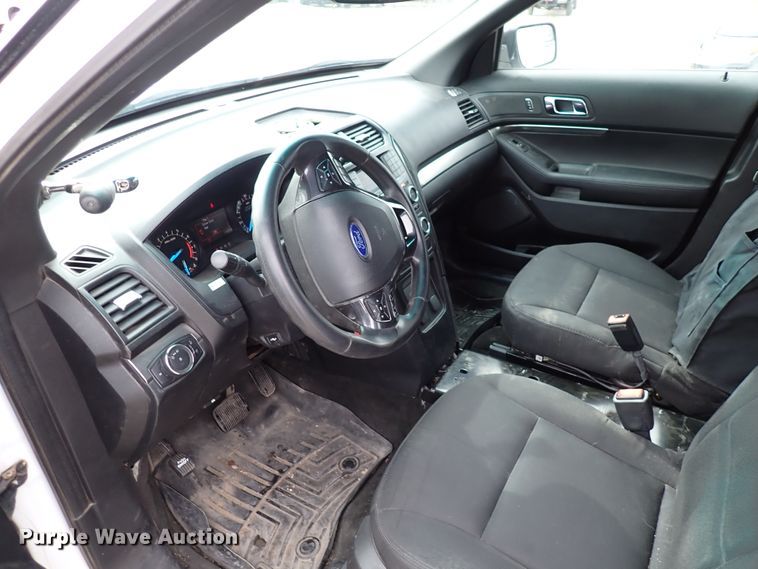 image for item DJ0084 2016 Ford Explorer Police  SUV