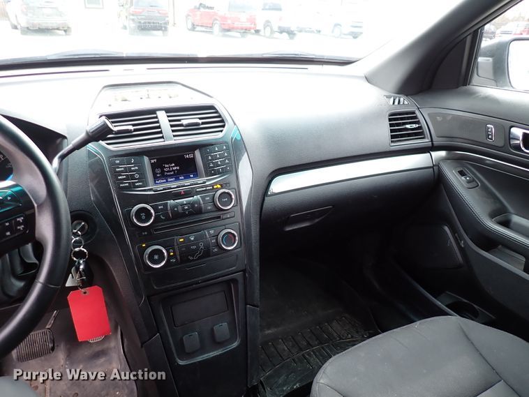 image for item DJ0084 2016 Ford Explorer Police  SUV