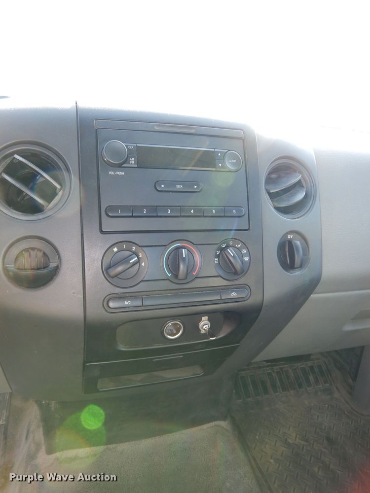 image for item DJ2833 2008 Ford F150  pickup truck