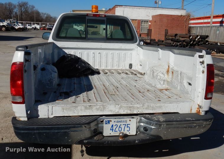 image for item DJ2834 2001 Ford F150  pickup truck