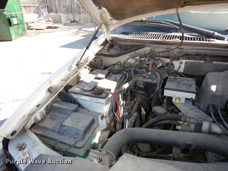 image for item DJ2834 2001 Ford F150  pickup truck