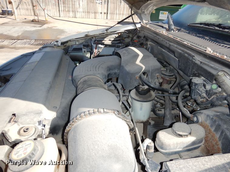 image for item DJ2834 2001 Ford F150  pickup truck