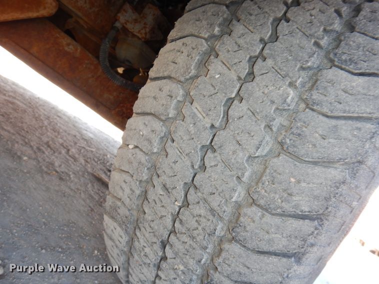 image for item DJ2834 2001 Ford F150  pickup truck