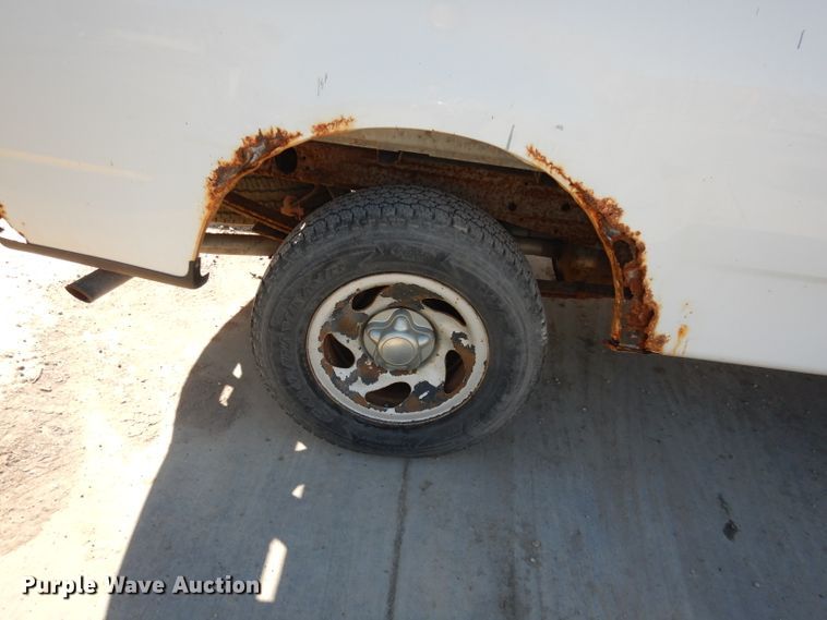 image for item DJ2834 2001 Ford F150  pickup truck