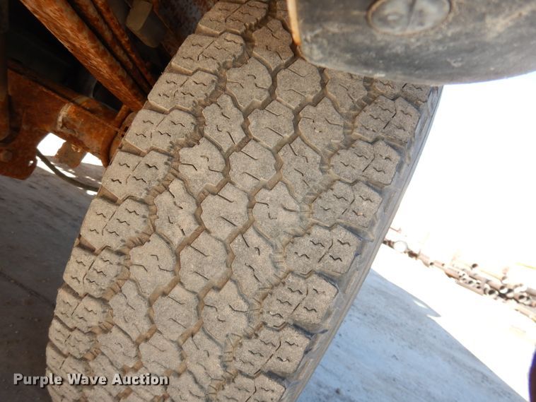 image for item DJ2834 2001 Ford F150  pickup truck