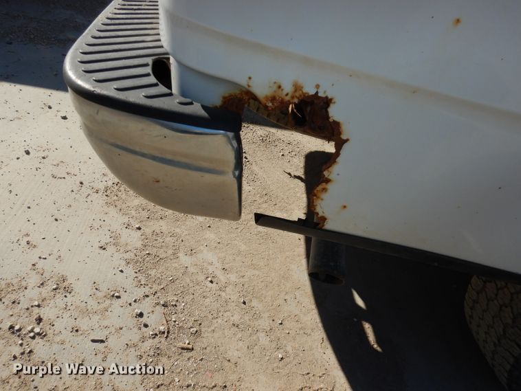 image for item DJ2834 2001 Ford F150  pickup truck