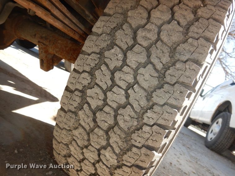 image for item DJ2834 2001 Ford F150  pickup truck