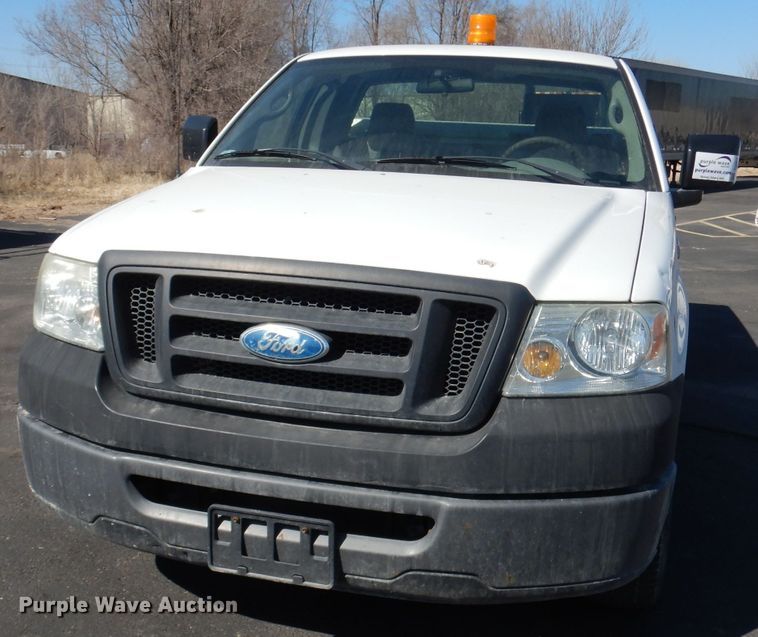 image for item DJ2835 2008 Ford F150 XL  pickup truck