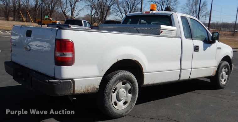 image for item DJ2835 2008 Ford F150 XL  pickup truck