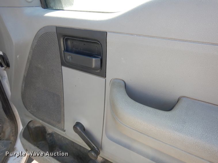 image for item DJ2835 2008 Ford F150 XL  pickup truck