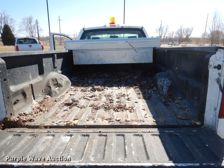 image for item DJ2835 2008 Ford F150 XL  pickup truck