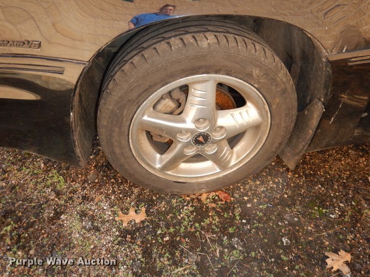 image for item DJ2847 2001 Pontiac Grand Am GT