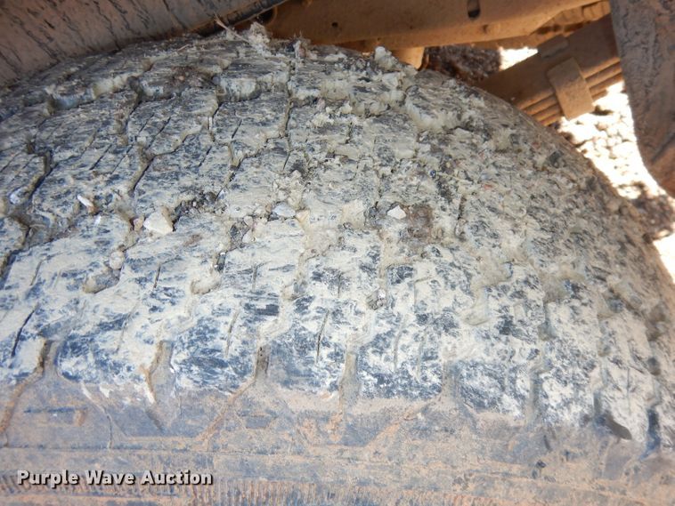 image for item DJ2848 1999 GMC Yukon SLE  SUV