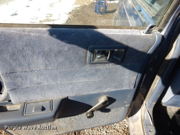 image for item DJ2849 1992 Dodge Spirit