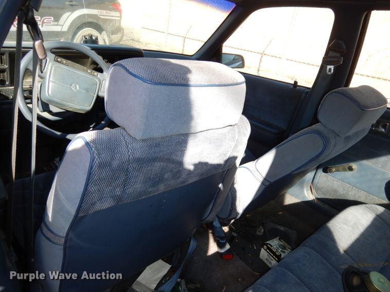 image for item DJ2849 1992 Dodge Spirit