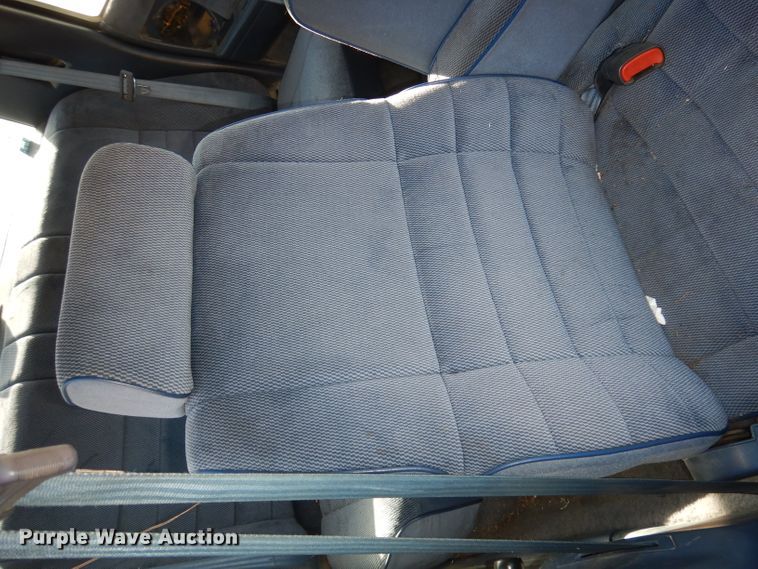 image for item DJ2849 1992 Dodge Spirit