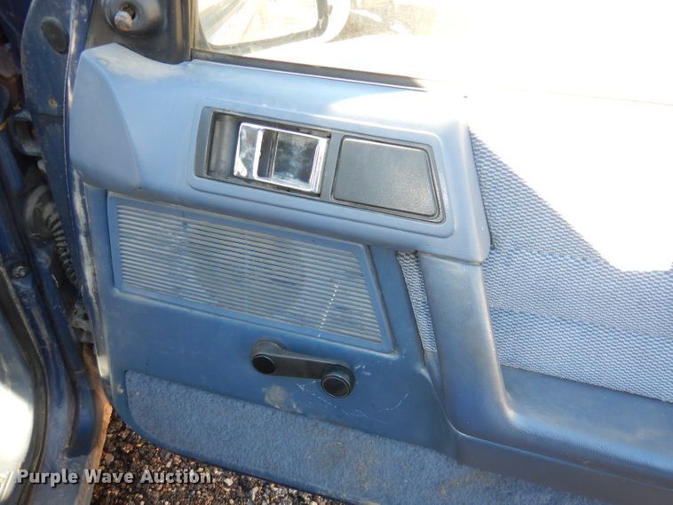 image for item DJ2849 1992 Dodge Spirit