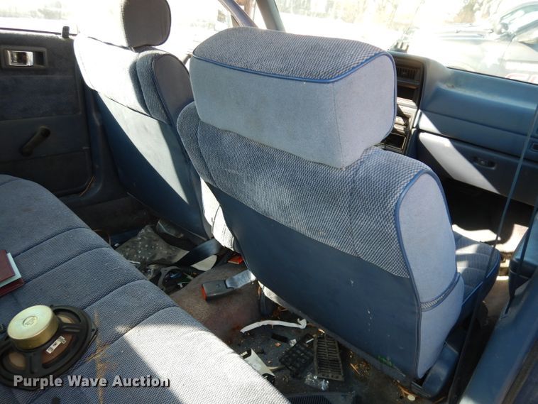 image for item DJ2849 1992 Dodge Spirit