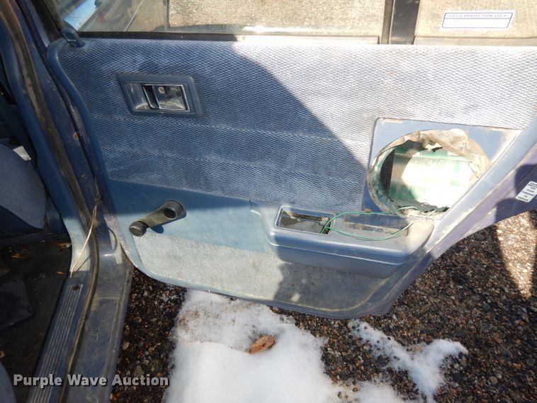 image for item DJ2849 1992 Dodge Spirit