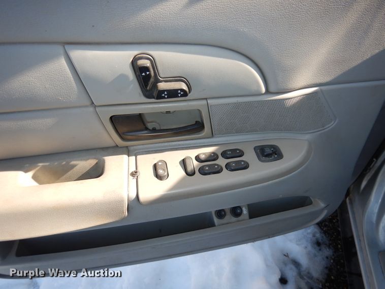 image for item DJ2850 2003 Ford Crown Victoria
