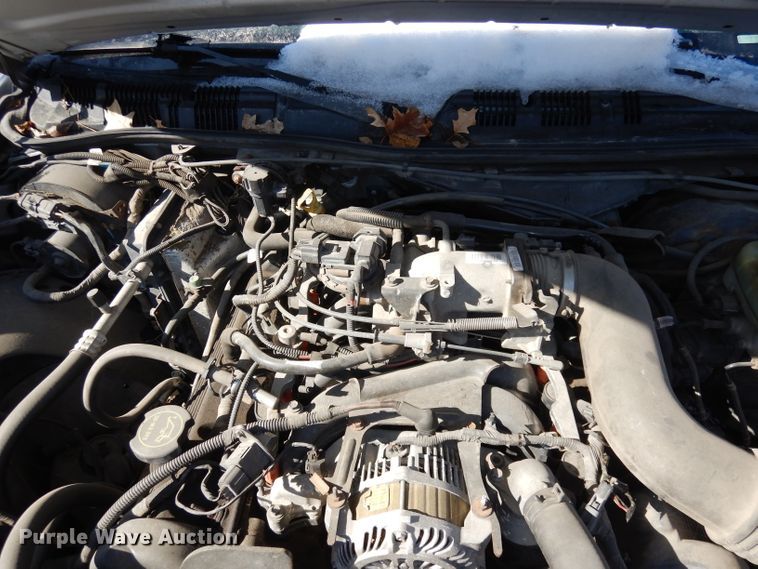 image for item DJ2850 2003 Ford Crown Victoria