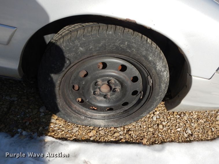 image for item DJ2850 2003 Ford Crown Victoria