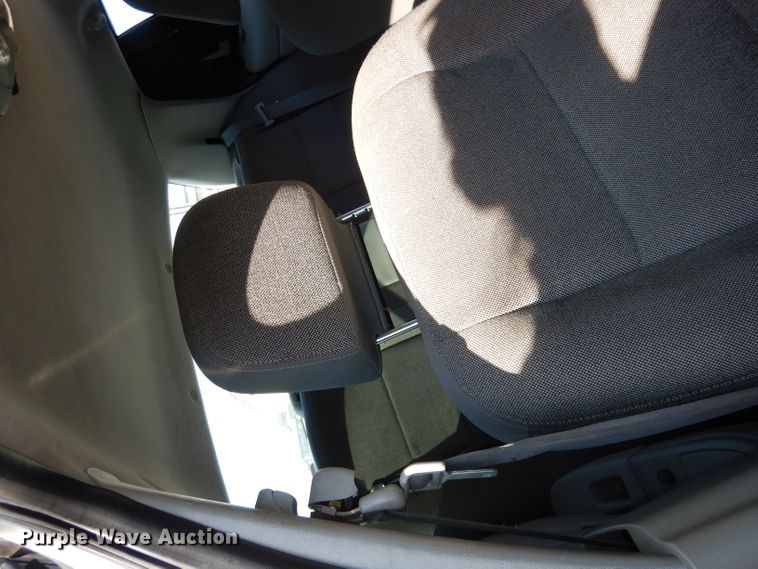 image for item DJ2850 2003 Ford Crown Victoria