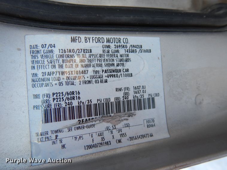 image for item DJ2850 2003 Ford Crown Victoria