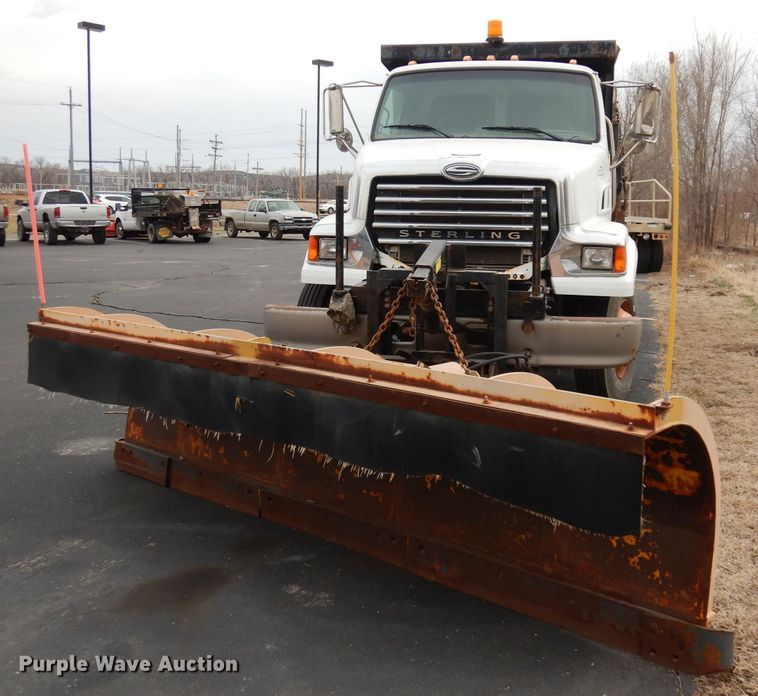 image for item DJ2861 2009 Sterling L7500  dump truck