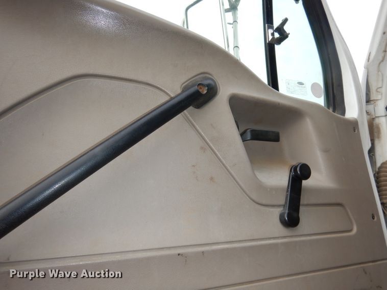 image for item DJ2861 2009 Sterling L7500  dump truck