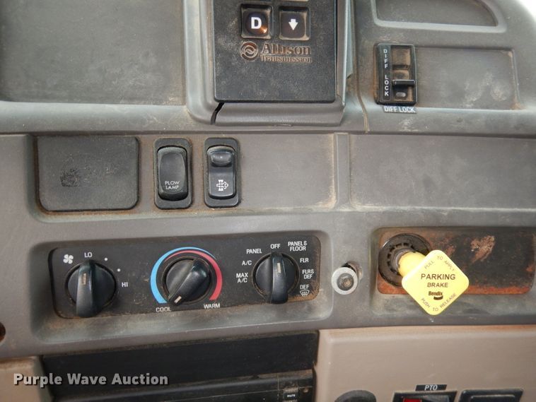 image for item DJ2861 2009 Sterling L7500  dump truck