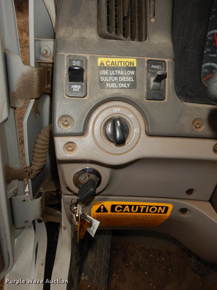 image for item DJ2861 2009 Sterling L7500  dump truck