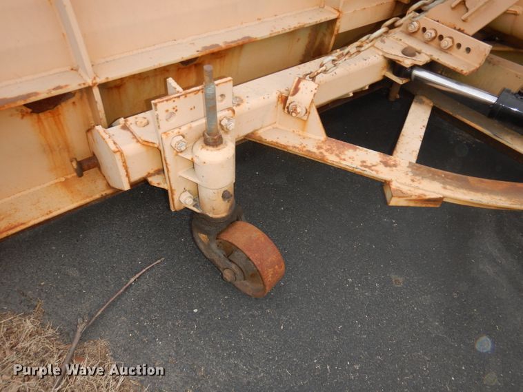 image for item DJ2861 2009 Sterling L7500  dump truck