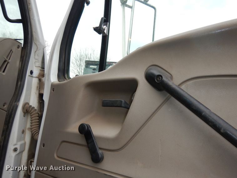 image for item DJ2861 2009 Sterling L7500  dump truck