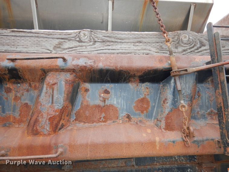 image for item DJ2861 2009 Sterling L7500  dump truck