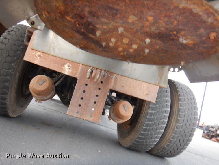 image for item DJ2861 2009 Sterling L7500  dump truck