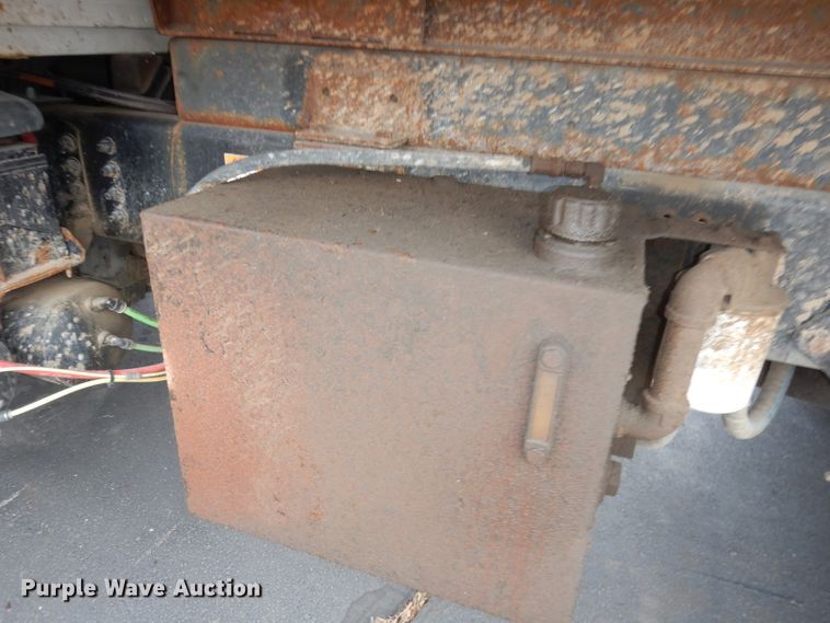 image for item DJ2861 2009 Sterling L7500  dump truck