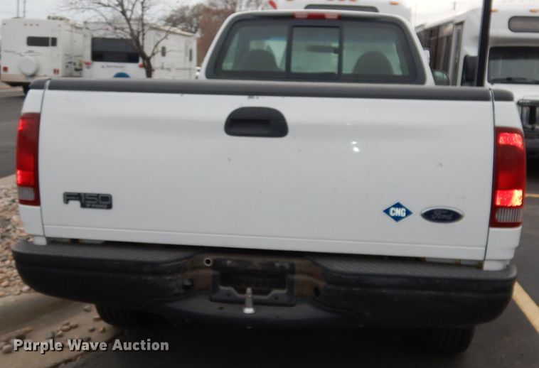 image for item DJ2862 2001 Ford F150 XL  pickup truck