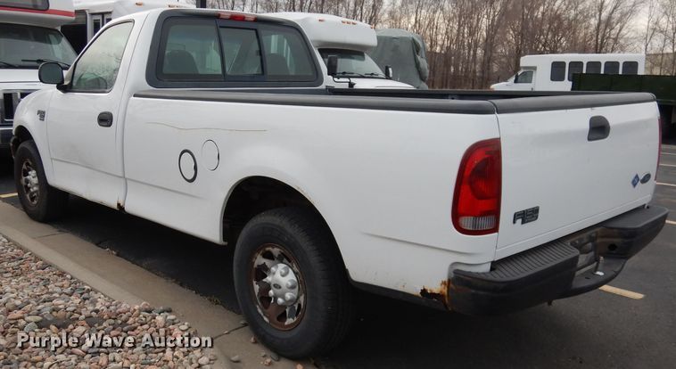 image for item DJ2862 2001 Ford F150 XL  pickup truck