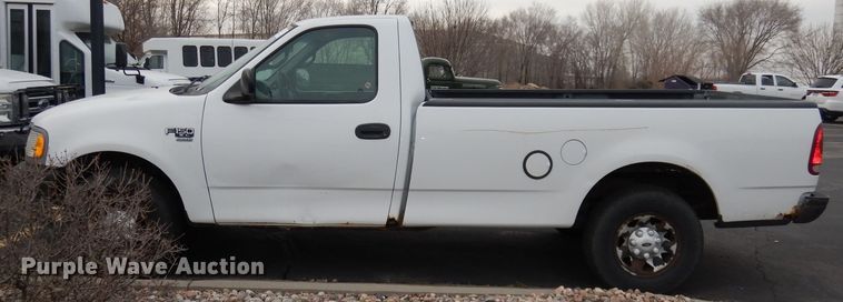 image for item DJ2862 2001 Ford F150 XL  pickup truck