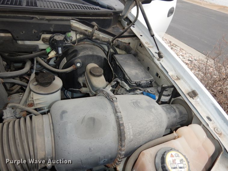 image for item DJ2862 2001 Ford F150 XL  pickup truck